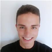 Talentoso profesor de educación física con pasión por la educación y el deporte.